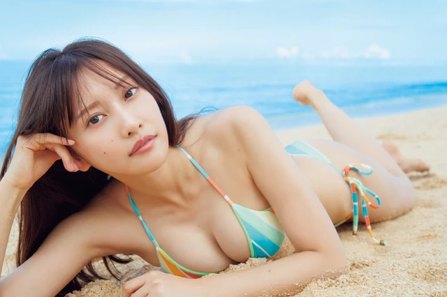 Hinako Sano (佐野ひなこ) photo book image