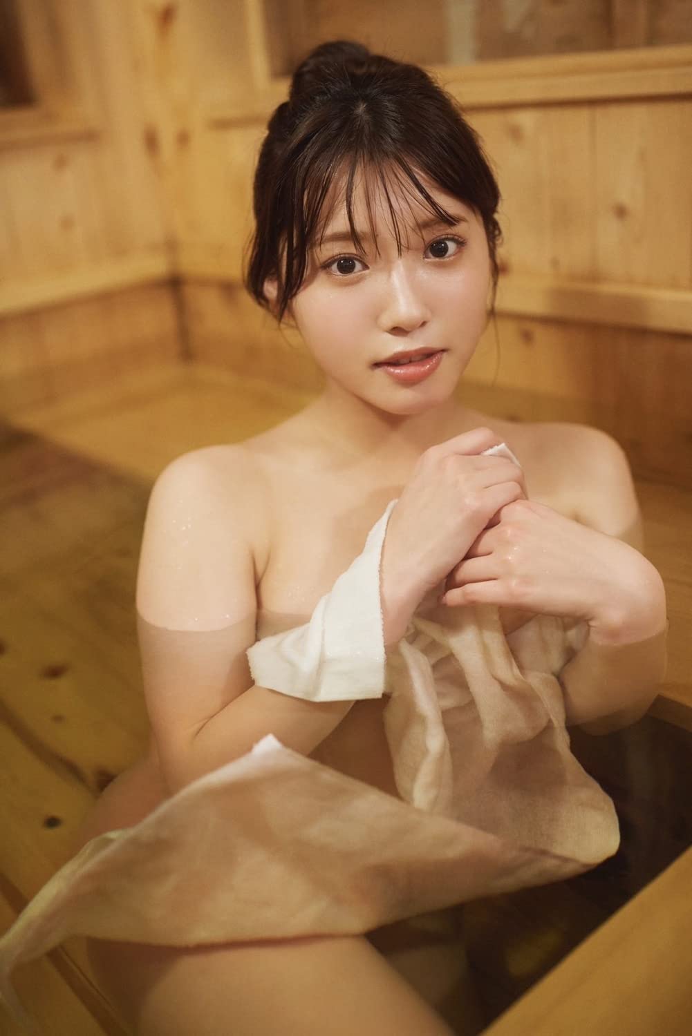 Airi Furuta (古田愛理) photo book image