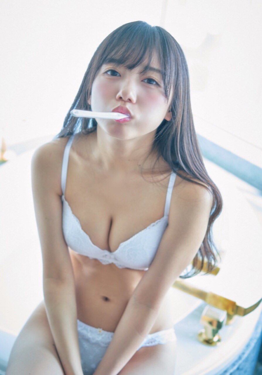 Kyoko Saito (齊藤京子) photo book image