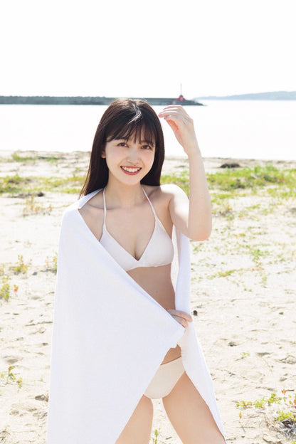 Shiori Kubo (久保史緒里) photo book image